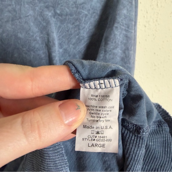 Jess & Jane Acid Wash Top - Picture 5 of 6